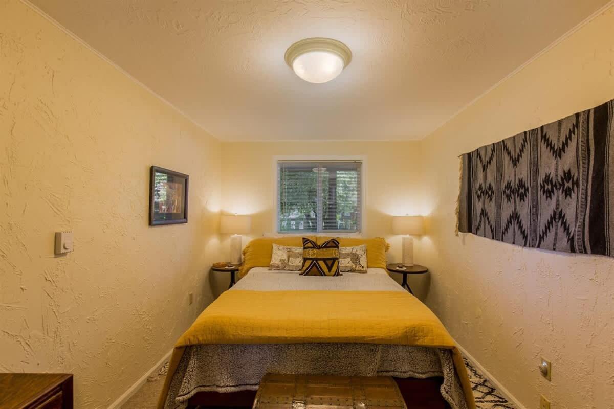 Апартаменты Sq Ramblin Rose 3 Секим Экстерьер фото